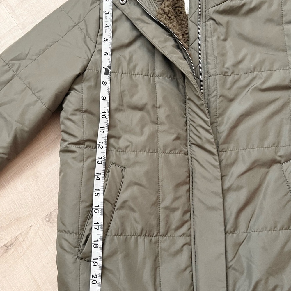 Altar’d State Light Puffer Jacket - Picture 10 of 14